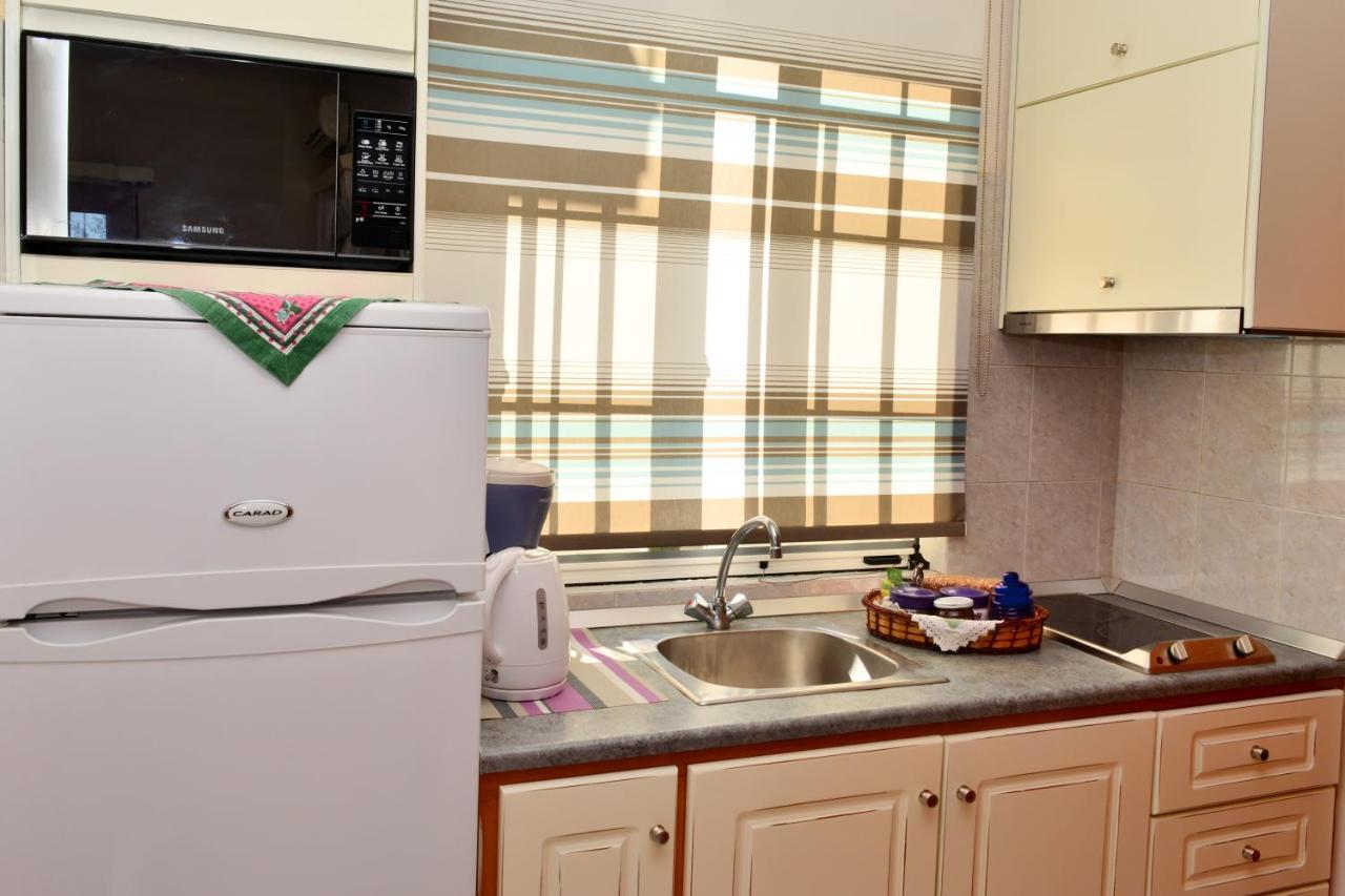 Troumpas Family Rooms & Apartments Leonidio Luaran gambar